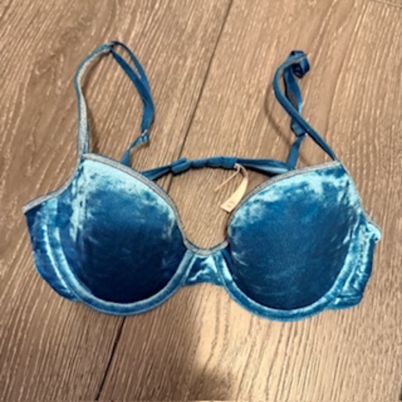 Victoria's Secret Velvet Blue Bra 34B and Lucky Brand Gray Bralette Small - Picture 3 of 8